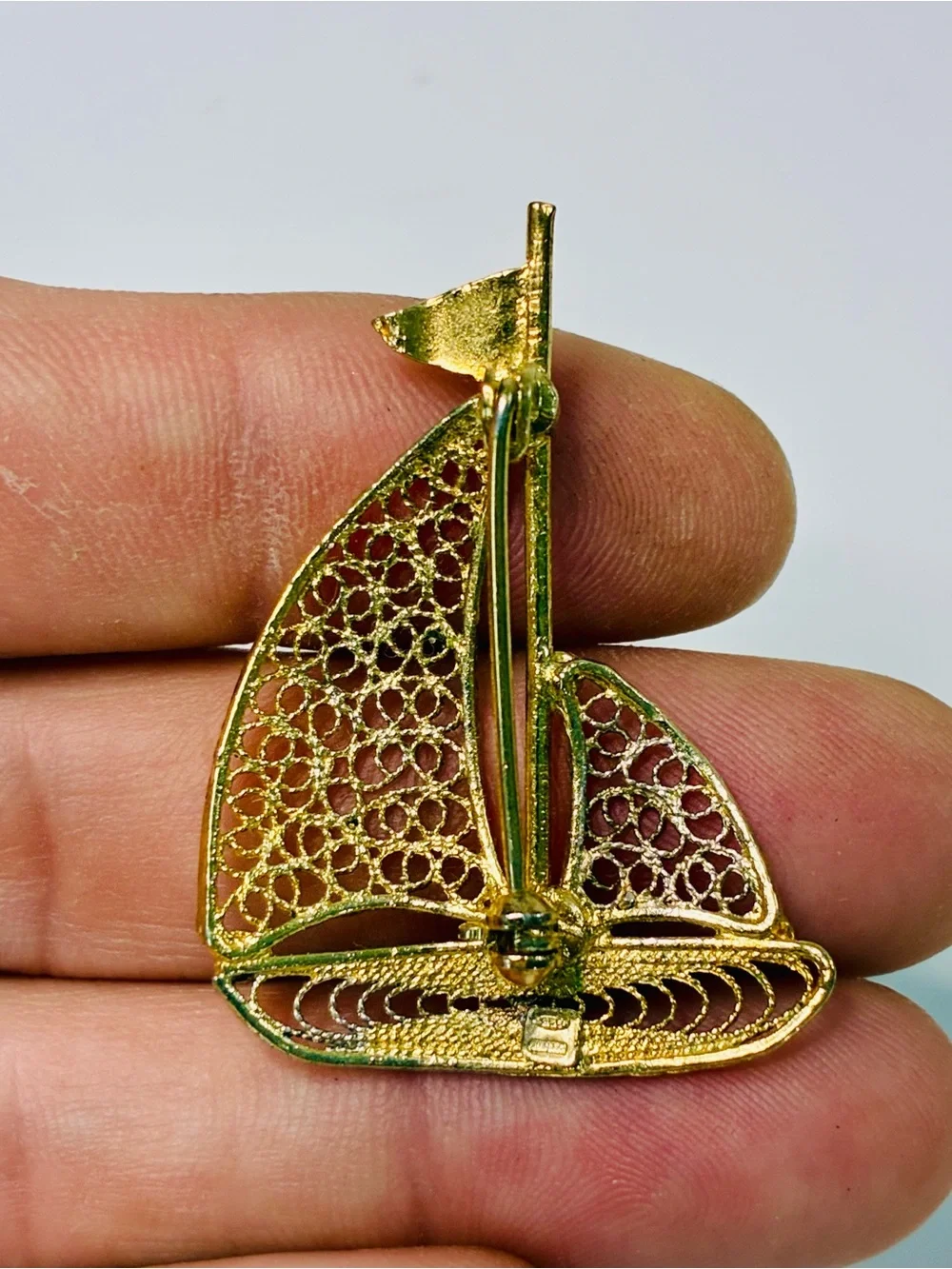 925 Gold Filled Stamped Filigree Sailboat Brooch - Gold and Silver